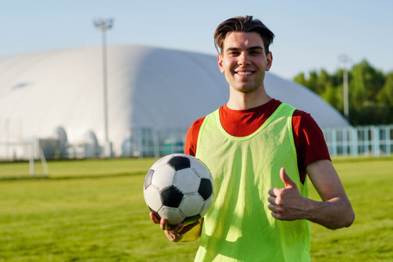 School, Sports, Selfies: How Teens Can Manage Orthodontic Treatment